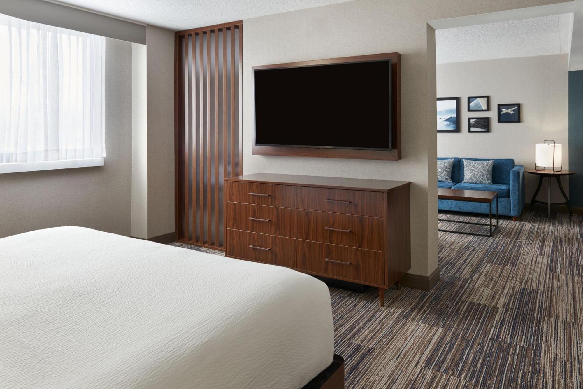 Four Points By Sheraton Point Edward Sarnia Exterior foto