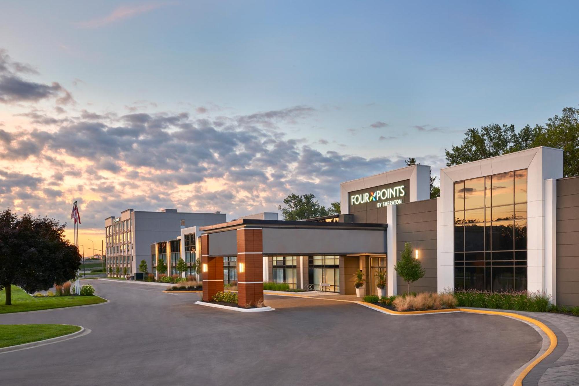 Four Points By Sheraton Point Edward Sarnia Exterior foto