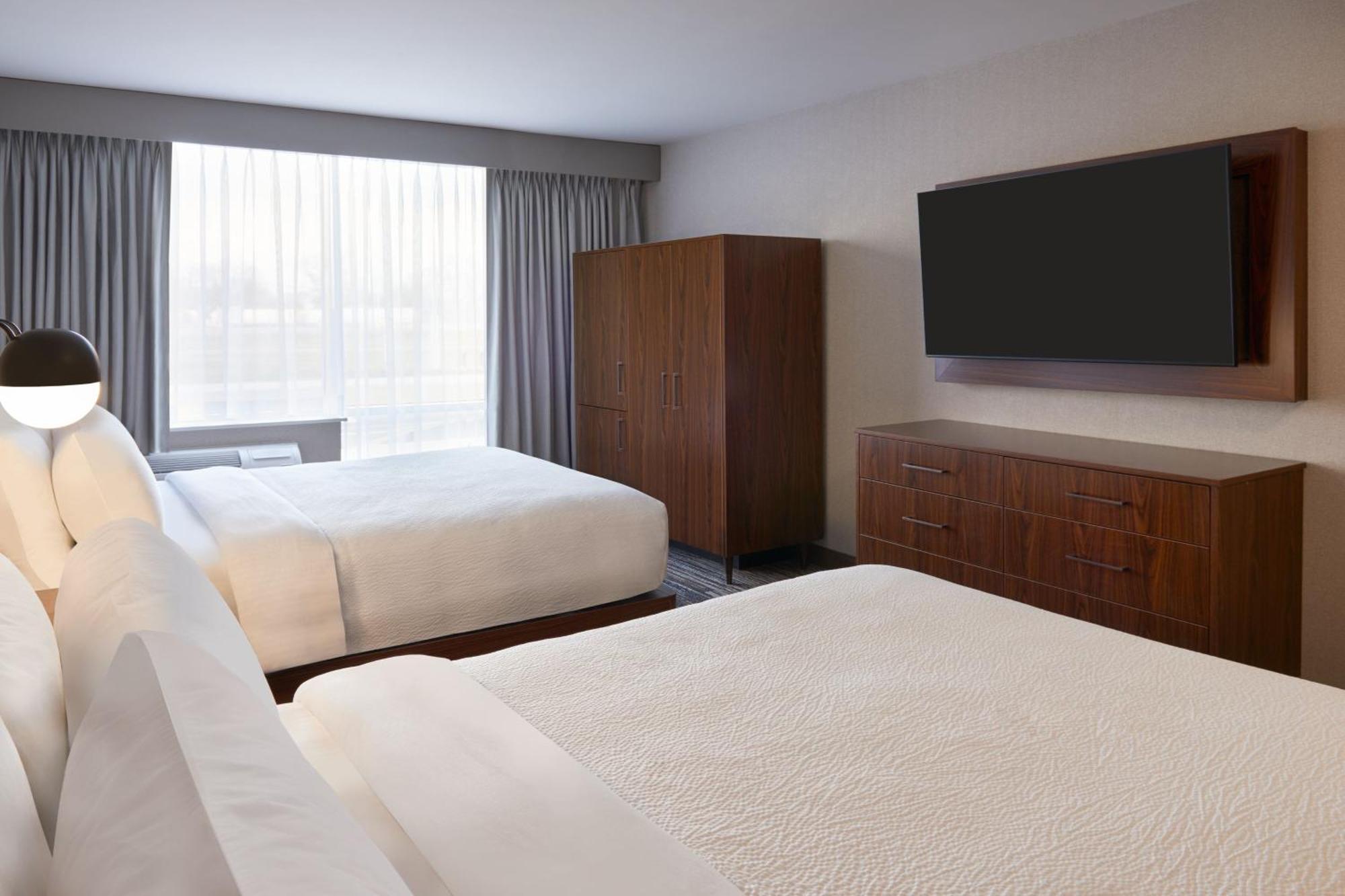 Four Points By Sheraton Point Edward Sarnia Exterior foto